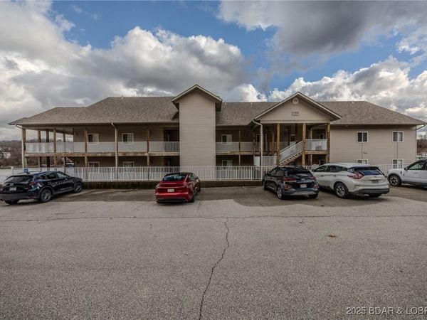 166 Oak Harbor Drive, Unit 4C, Camdenton, MO 65020