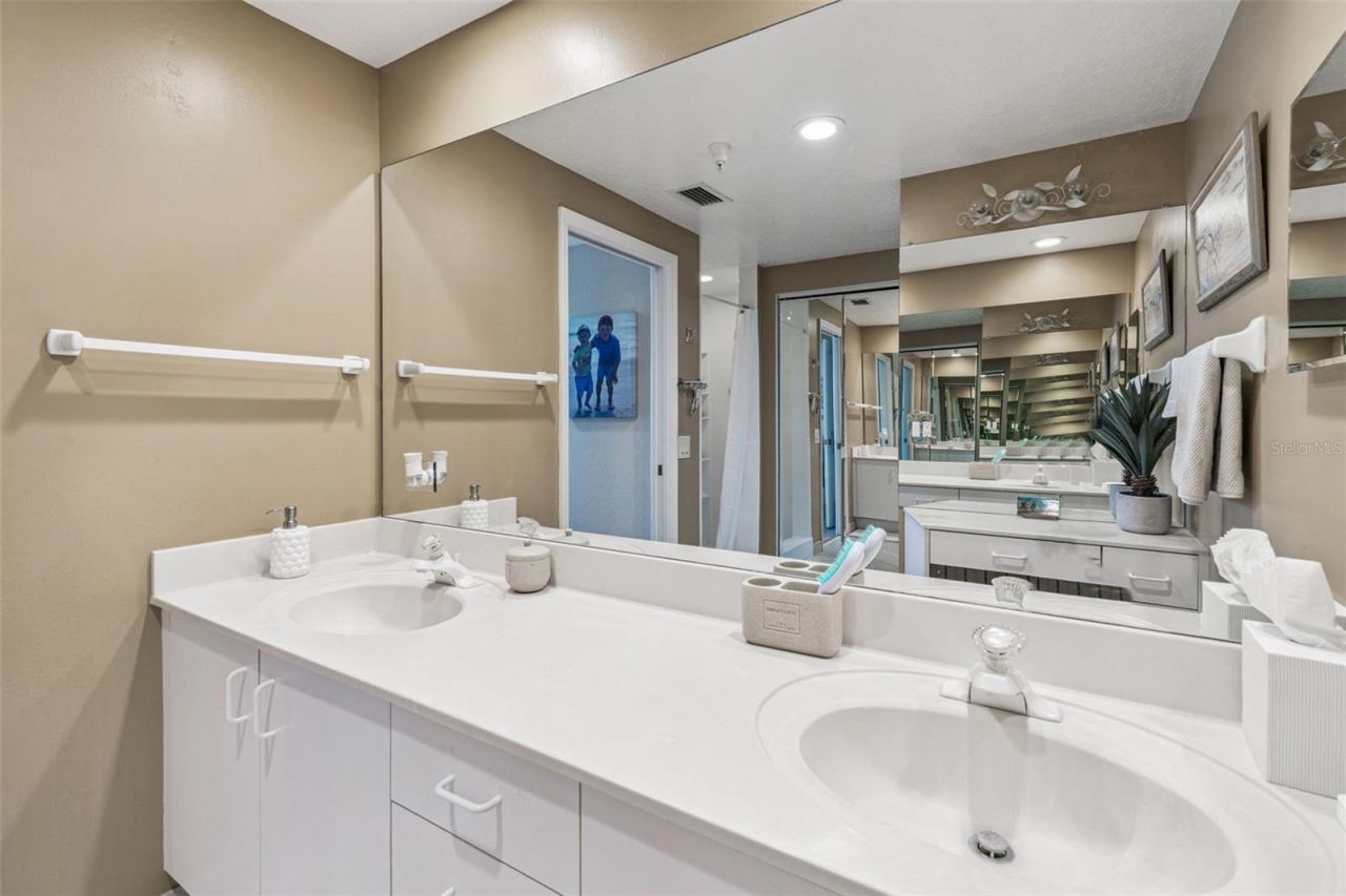 4953 Bacopa Lane S, Unit 204, Saint Petersburg, FL 33715 Photo