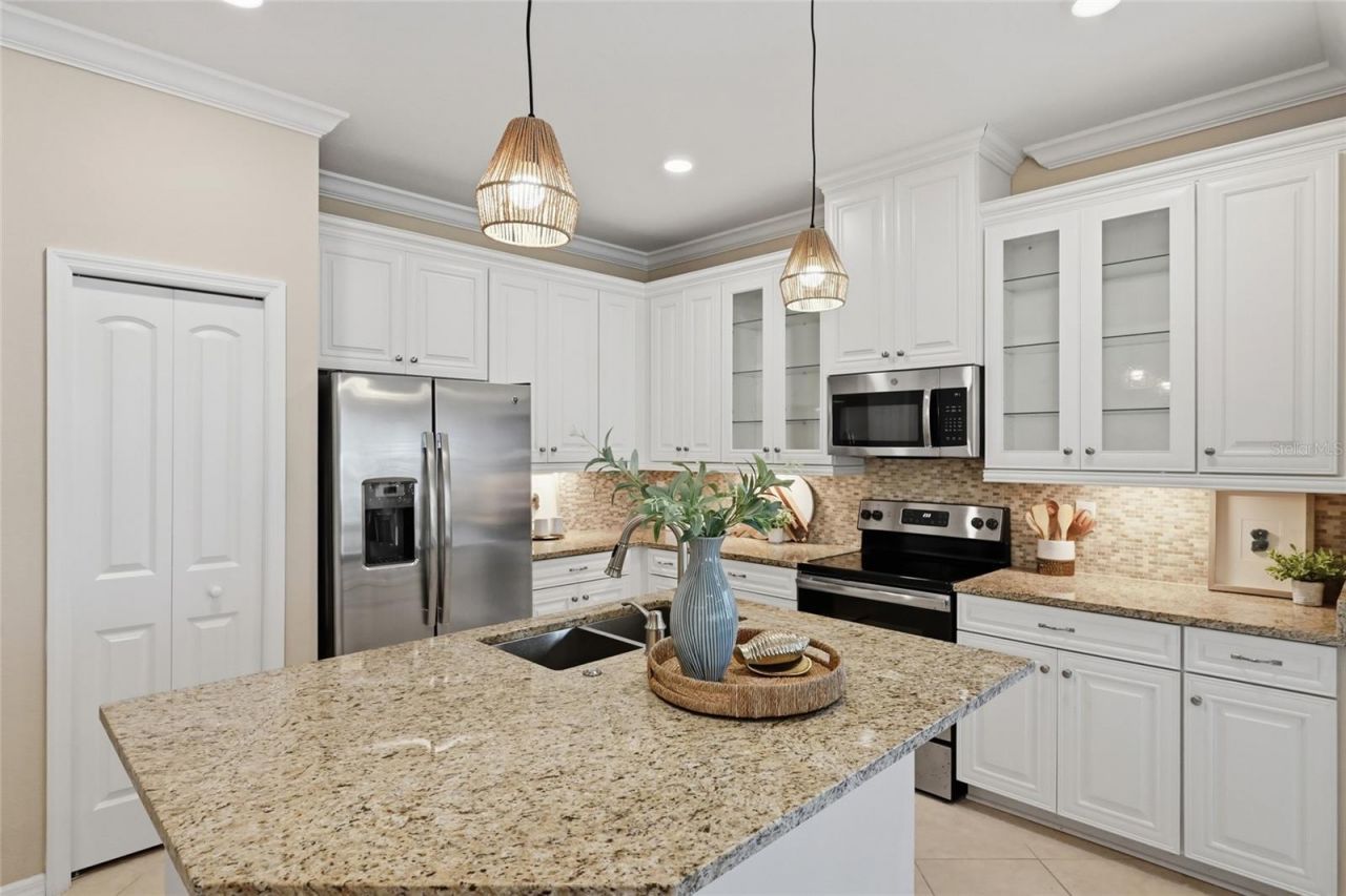 7108 Playa Bella Drive, Bradenton, FL 34209 Photo