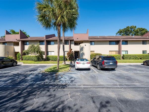 735 S VILLAGE DRIVE N, Unit 206, ST PETERSBURG, FL 33716