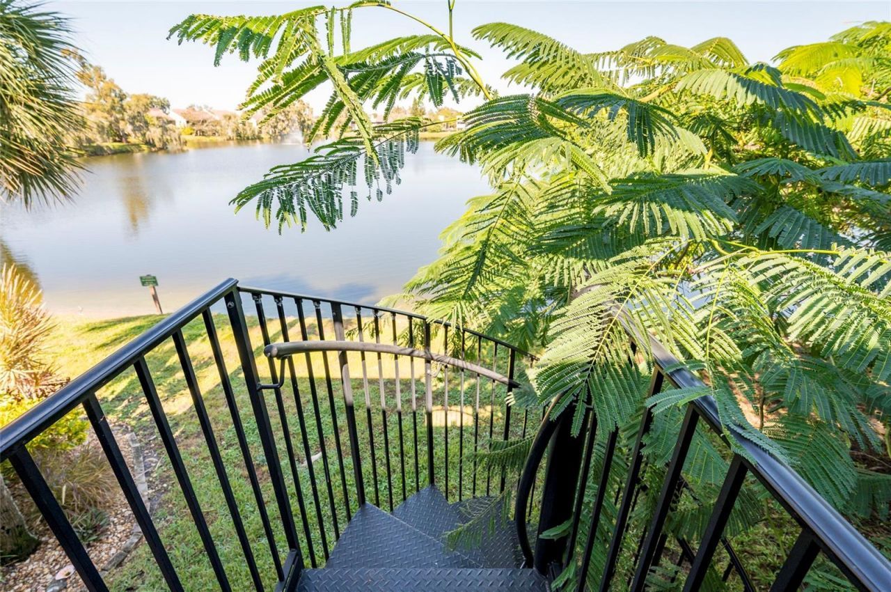 735 S Village Drive N, Unit 206, Saint Petersburg, FL 33716 Photo