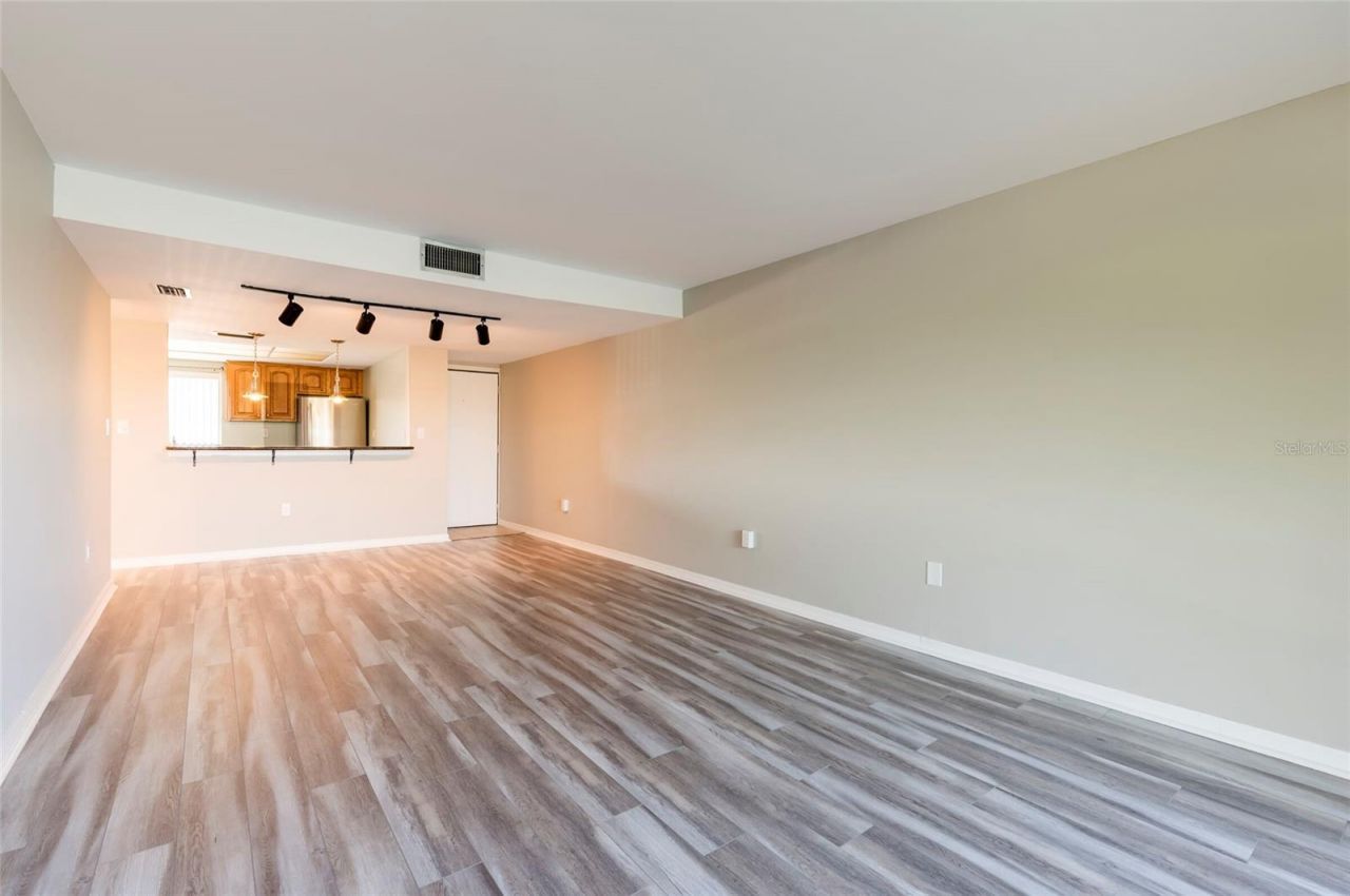 735 S Village Drive N, Unit 206, Saint Petersburg, FL 33716 Photo