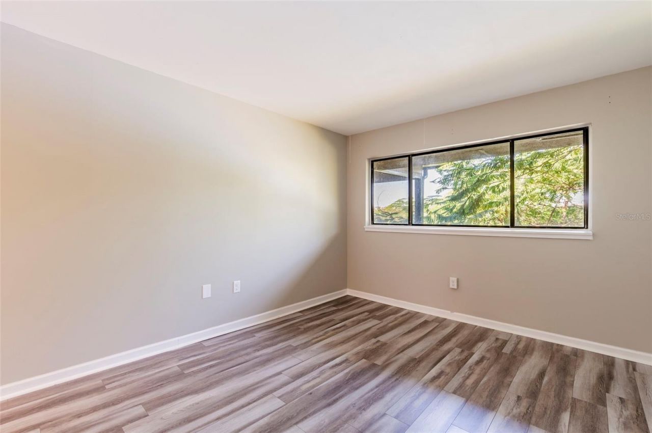 735 S Village Drive N, Unit 206, Saint Petersburg, FL 33716 Photo