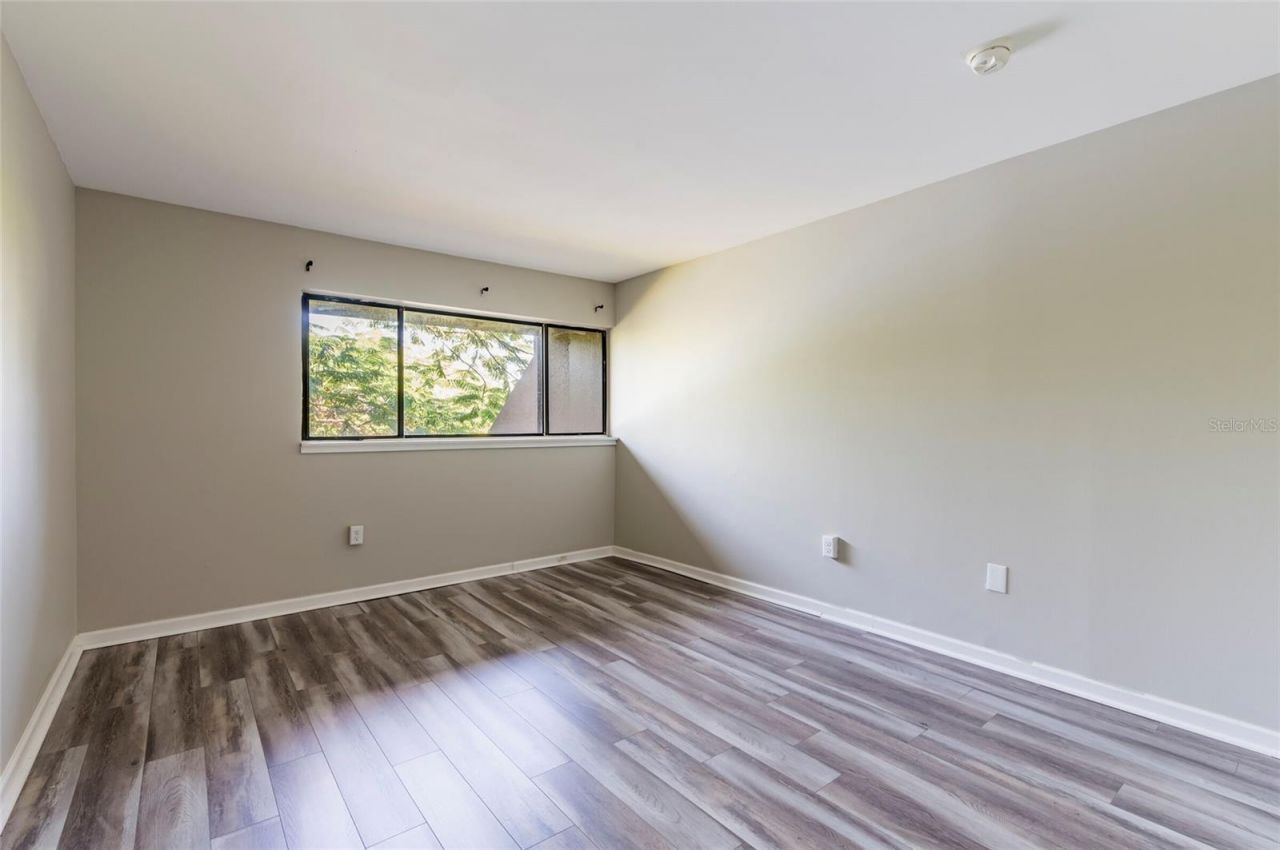 735 S Village Drive N, Unit 206, Saint Petersburg, FL 33716 Photo