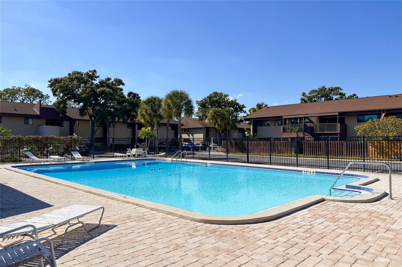 735 S Village Drive N, Unit 206, Saint Petersburg, FL 33716 Photo