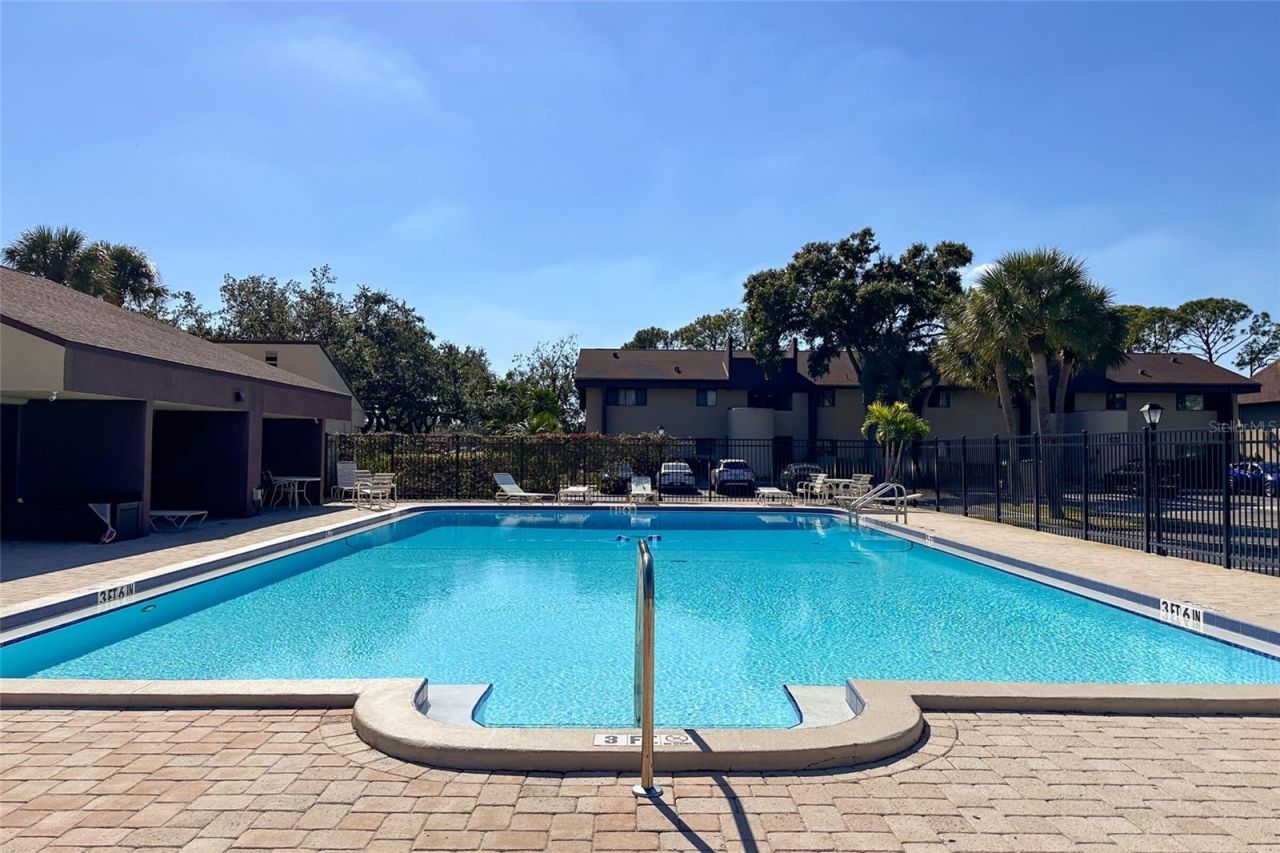 735 S Village Drive N, Unit 206, Saint Petersburg, FL 33716 Photo