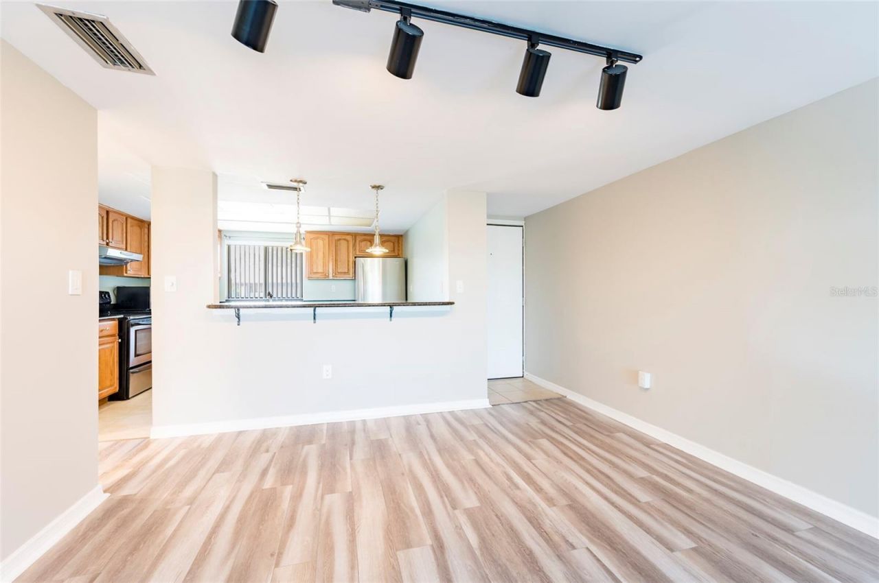 735 S Village Drive N, Unit 206, Saint Petersburg, FL 33716 Photo