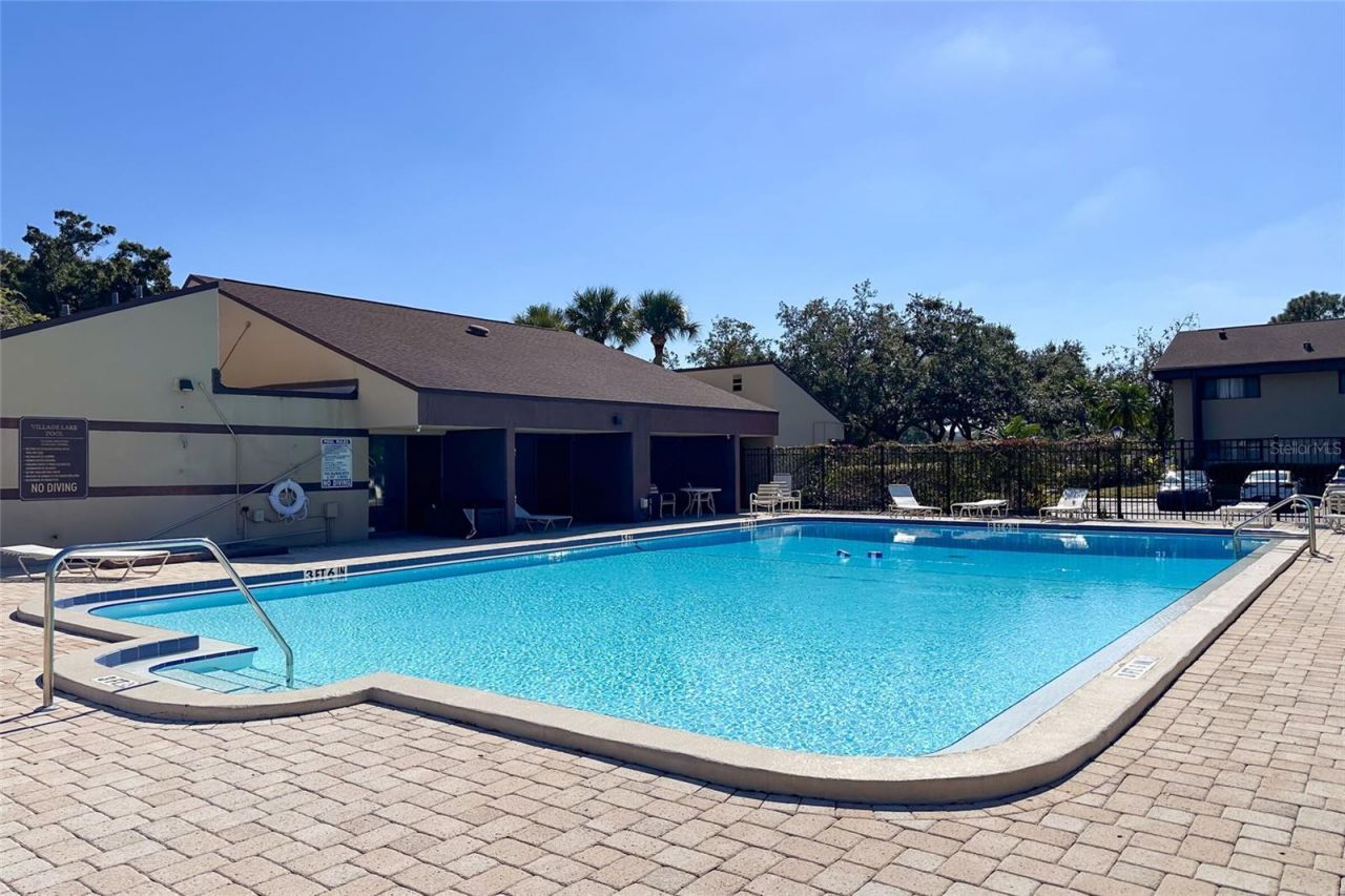 735 S Village Drive N, Unit 206, Saint Petersburg, FL 33716 Photo