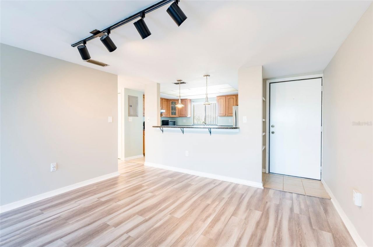 735 S Village Drive N, Unit 206, Saint Petersburg, FL 33716 Photo