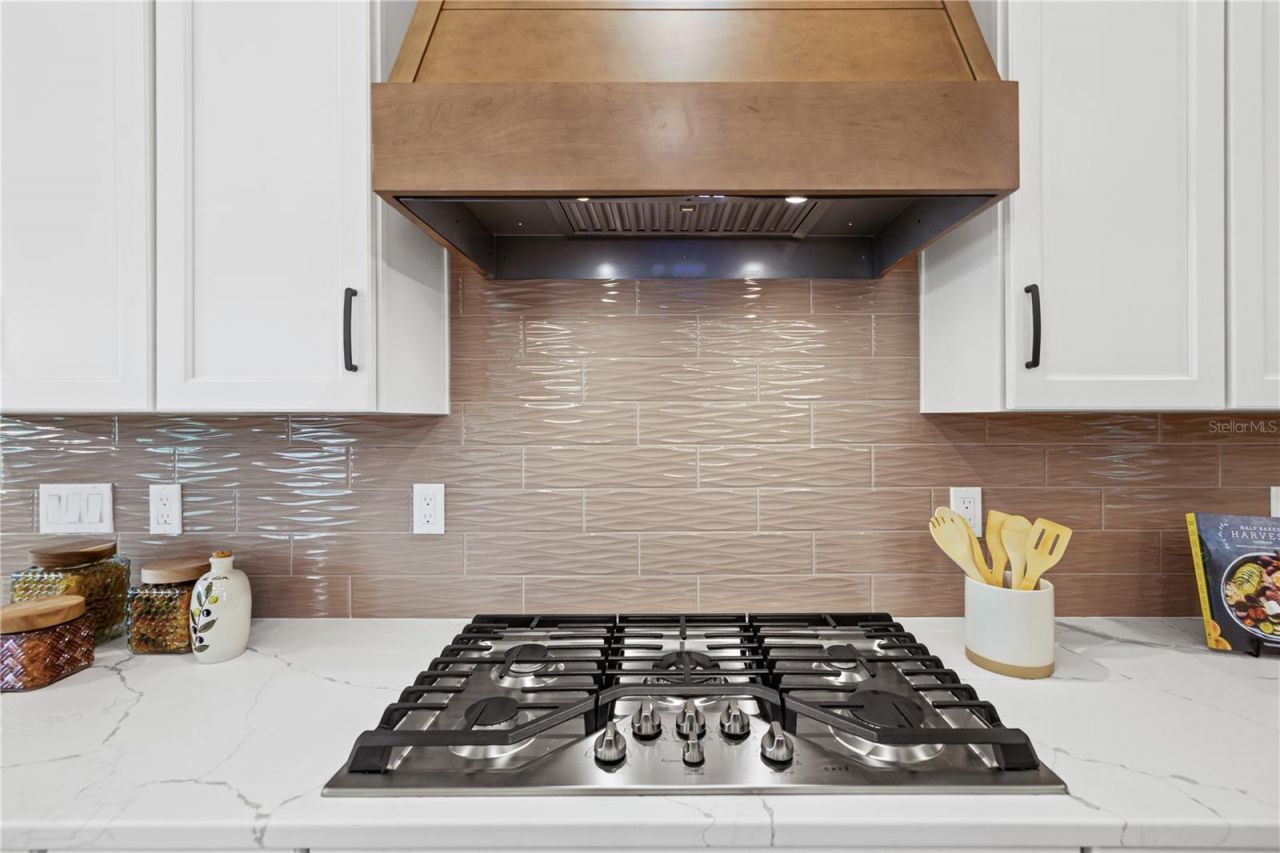 728 Estates Boulevard, Tarpon Springs, FL 34688 Photo