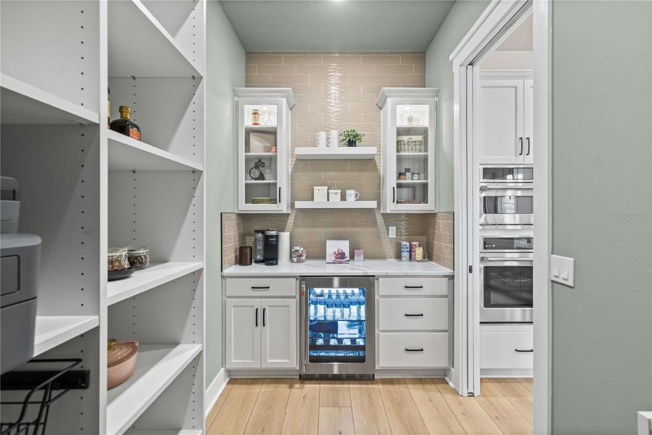 728 Estates Boulevard, Tarpon Springs, FL 34688 Photo