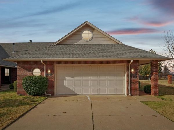 11941 N Mustang Road, Yukon, OK 73099