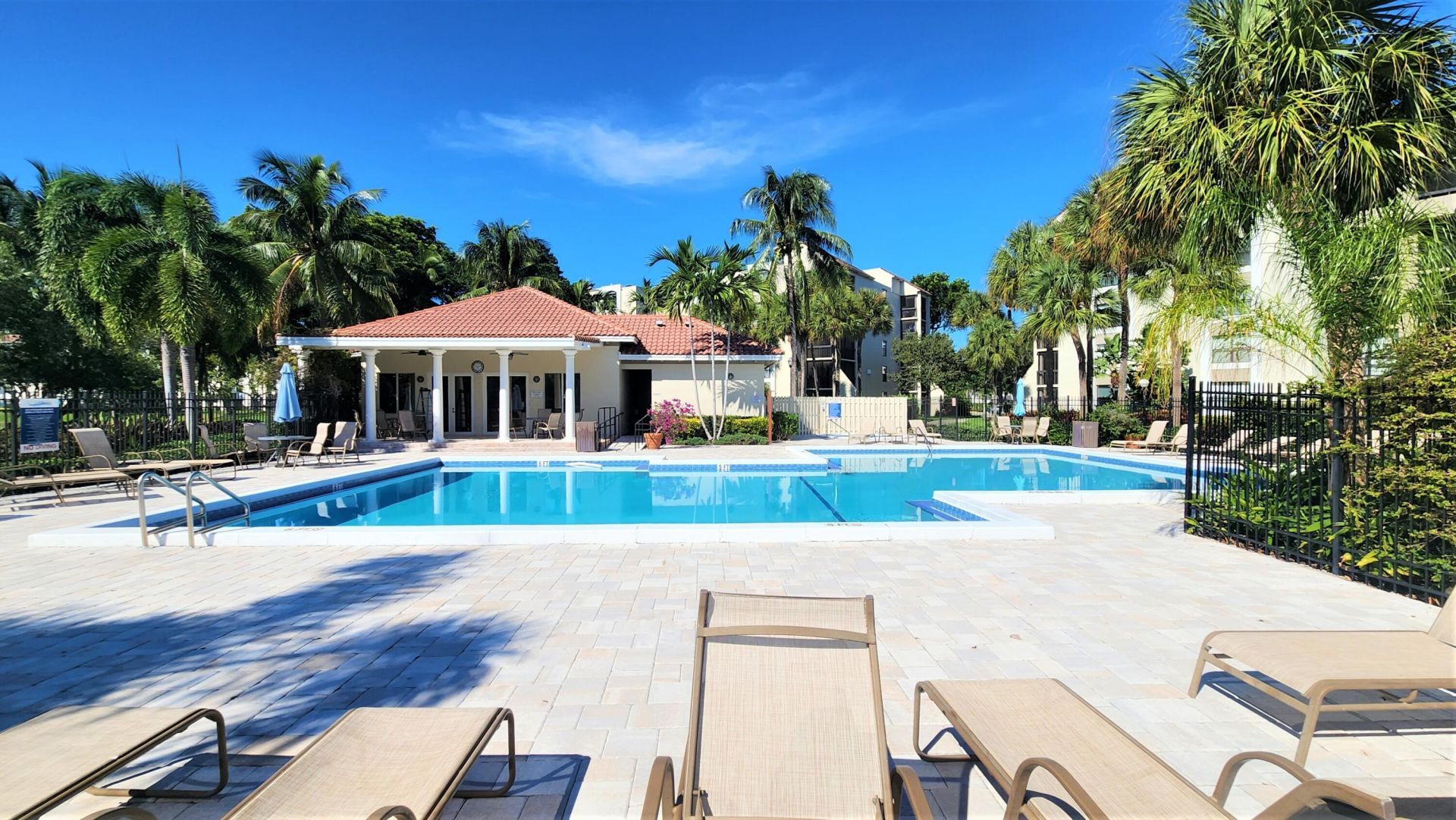 1915 Lavers Circle, Unit E107, Delray Beach, FL 33444 Photo