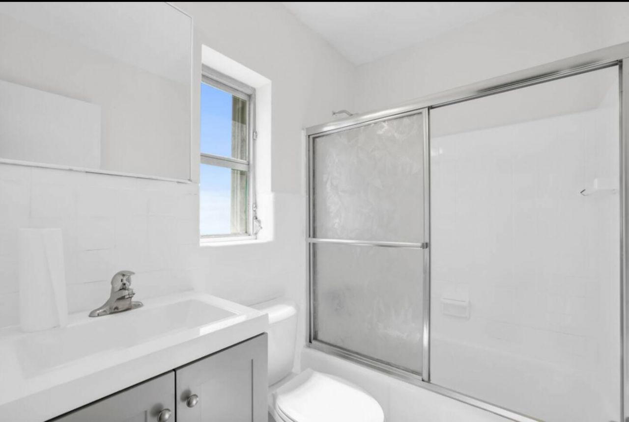 320 Inlet Way, Unit 1, Palm Beach Shores, FL 33404 Photo