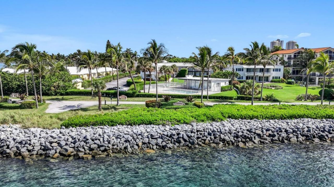 320 Inlet Way, Unit 1, Palm Beach Shores, FL 33404 Photo