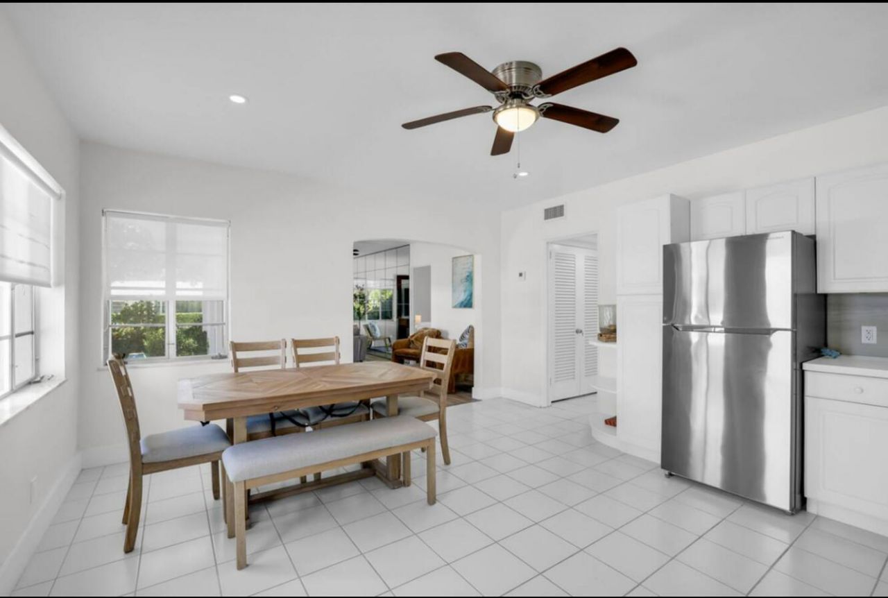 320 Inlet Way, Unit 1, Palm Beach Shores, FL 33404 Photo