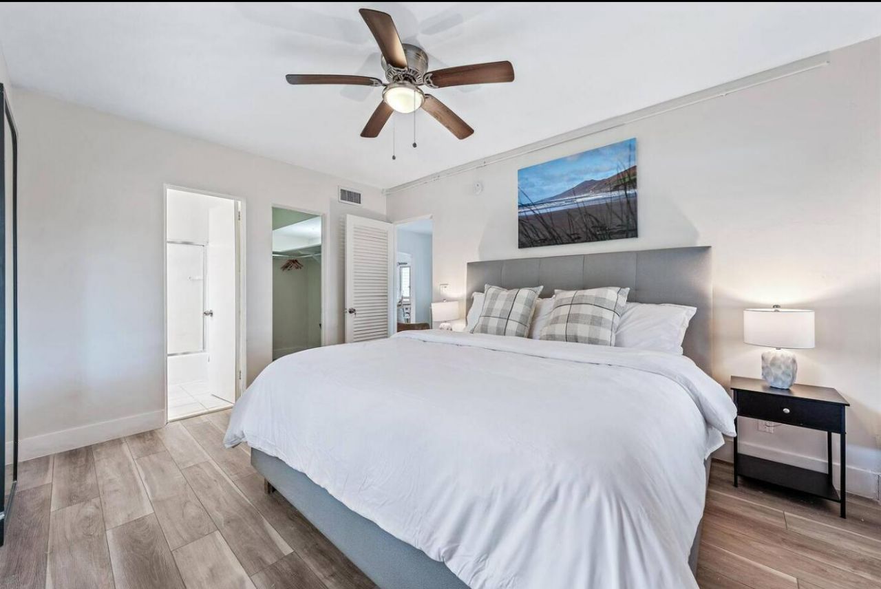 320 Inlet Way, Unit 1, Palm Beach Shores, FL 33404 Photo