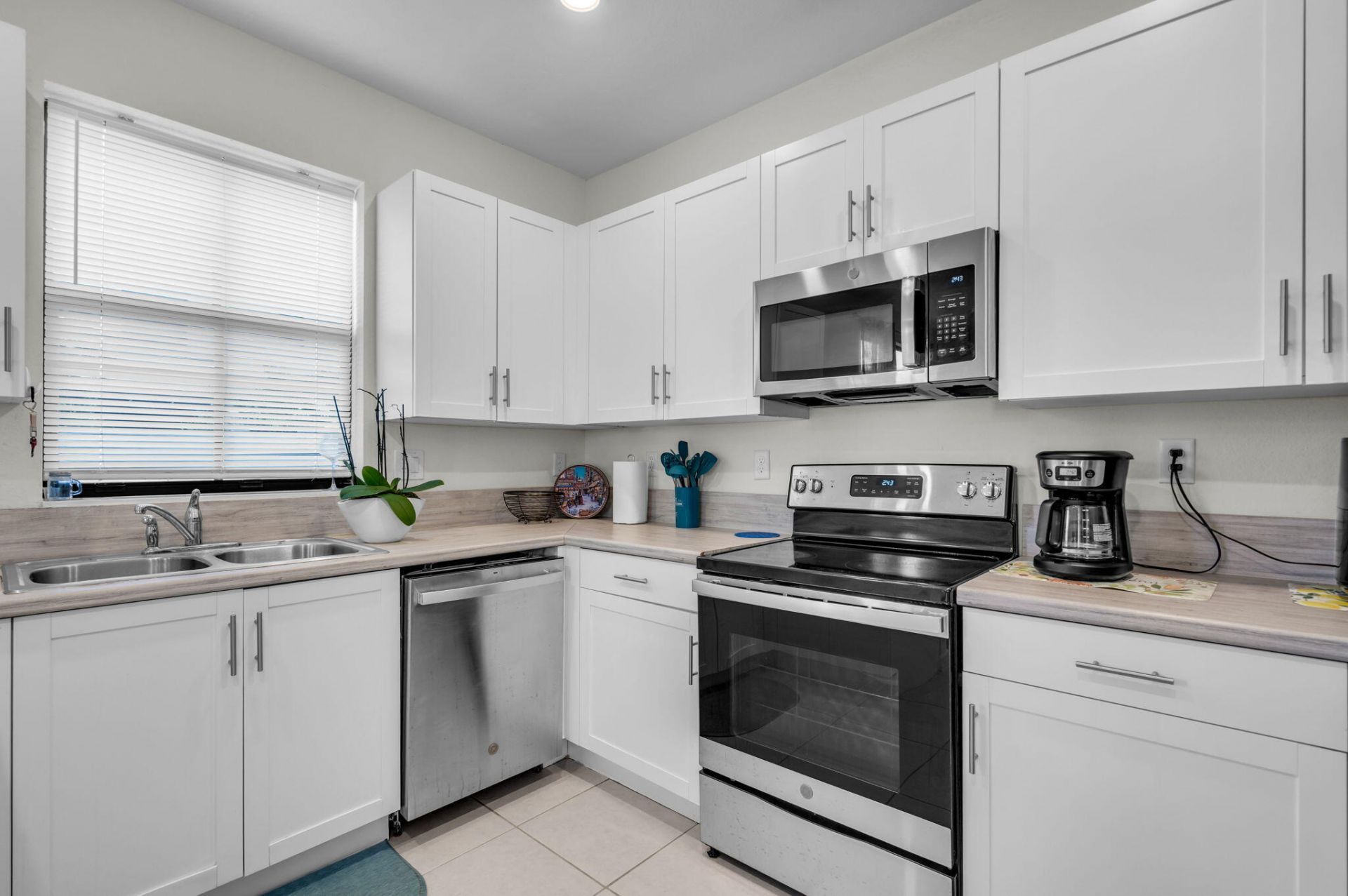 11101 W 33rd Court Court, Hialeah, FL 33018 Photo