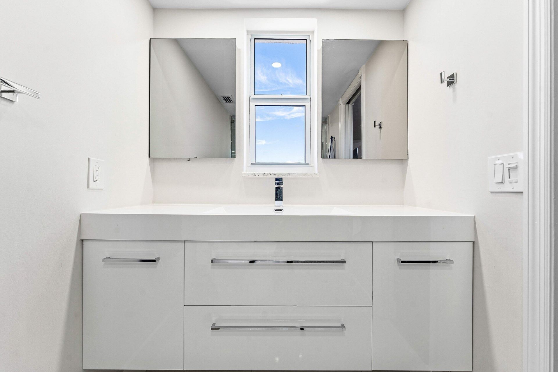 1160 Hillsboro Mile, Unit 607, Hillsboro Beach, FL 33062 Photo