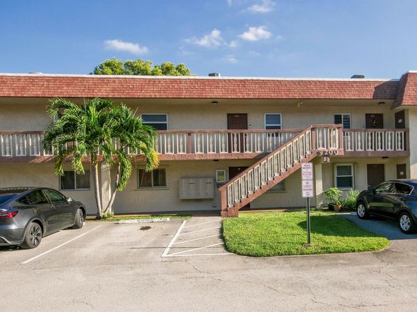 9200 SW 3rd Street, Unit 109, Boca Raton, FL 33428