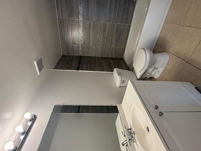 2050 Oleander Boulevard, Unit 7-106, Fort Pierce, FL 34950 Photo