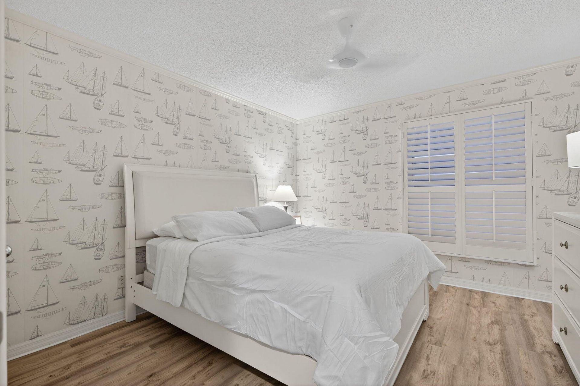 390 NE Edgewater Drive, Unit 403, Stuart, FL 34996 Photo