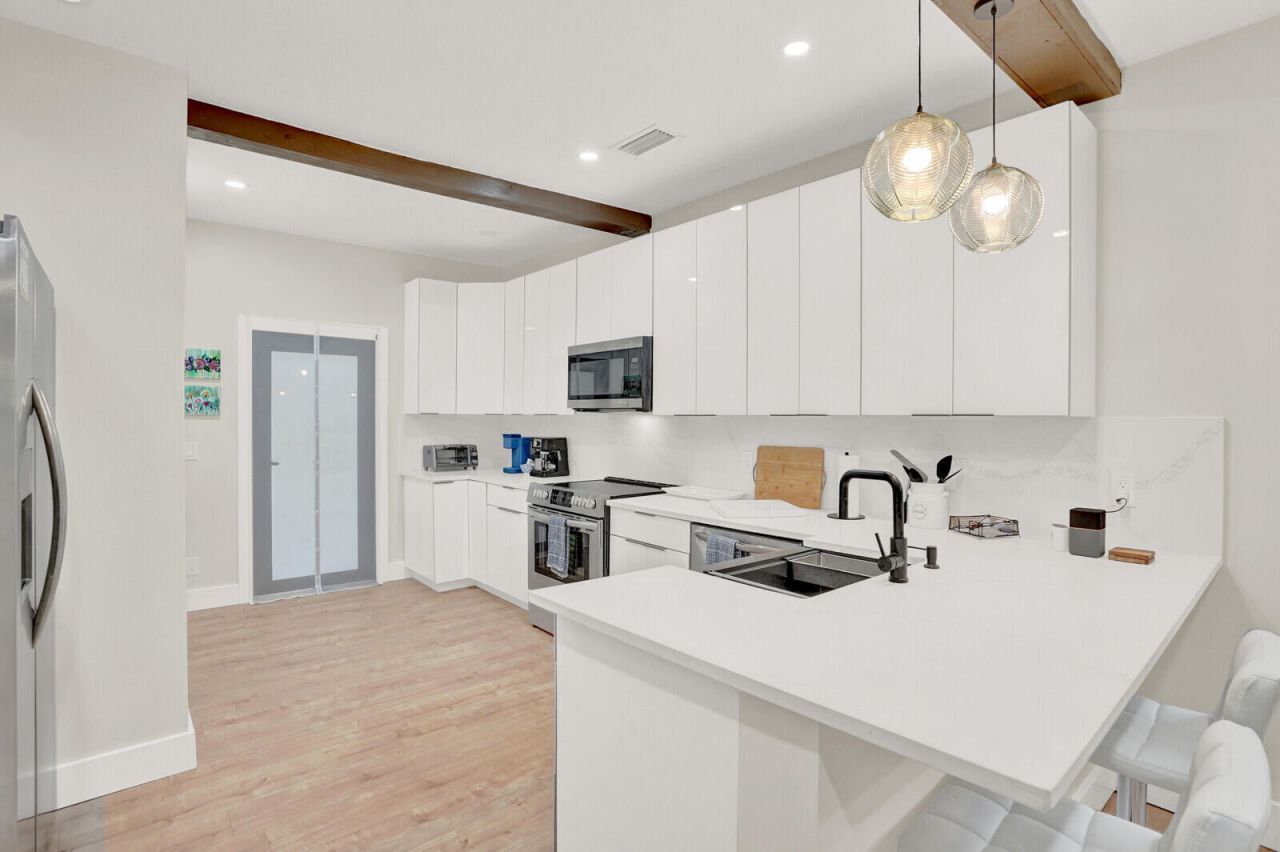 727 S Fernwood Drive S, West Palm Beach, FL 33405 Photo