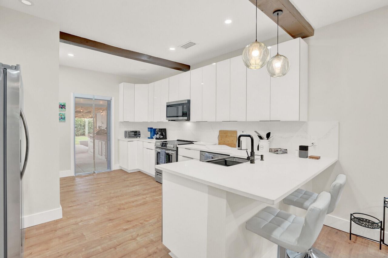 727 S Fernwood Drive S, West Palm Beach, FL 33405 Photo