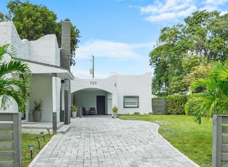 727 S Fernwood Drive S, West Palm Beach, FL 33405 Photo