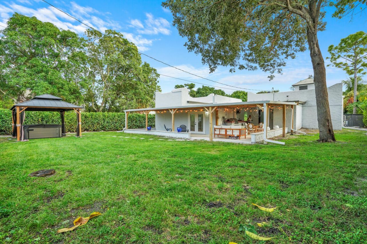 727 S Fernwood Drive S, West Palm Beach, FL 33405 Photo