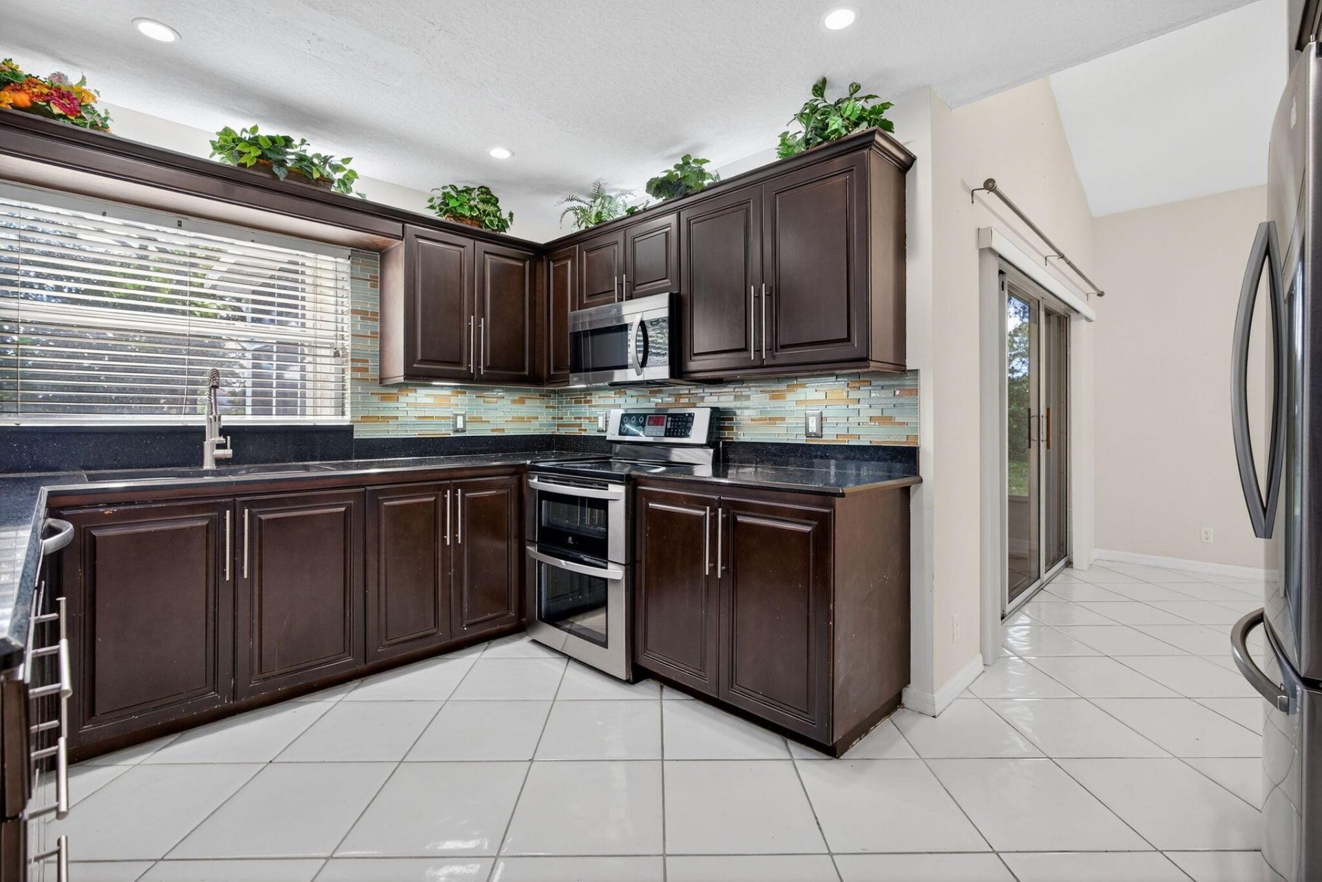7004 Galleon Cove Circle, Riviera Beach, FL 33418 Photo