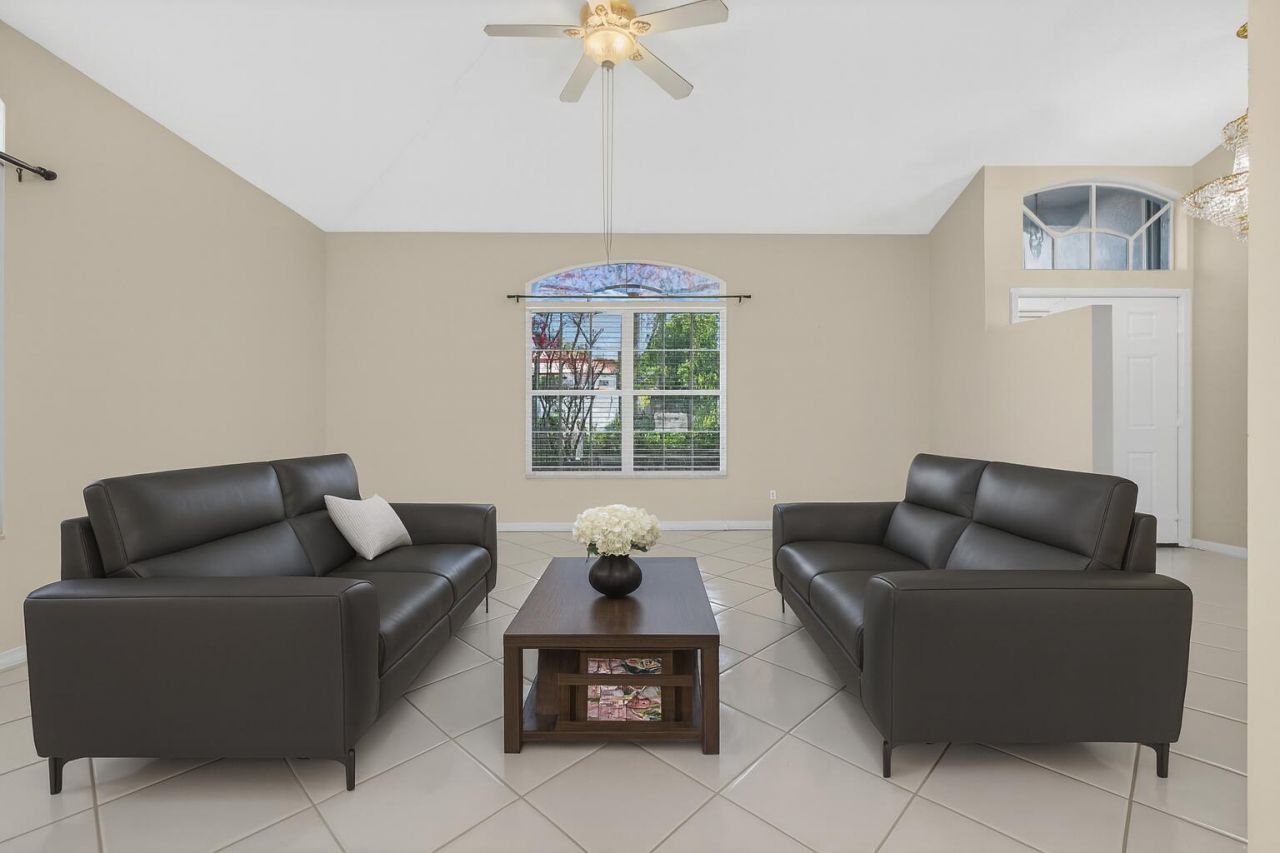7004 Galleon Cove Circle, Riviera Beach, FL 33418 Photo