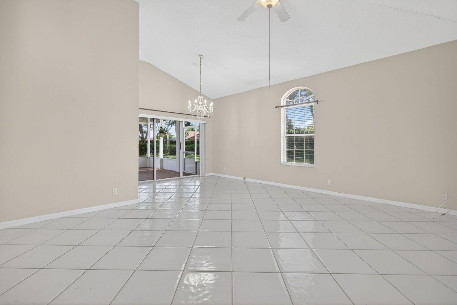 7004 Galleon Cove Circle, Riviera Beach, FL 33418 Photo