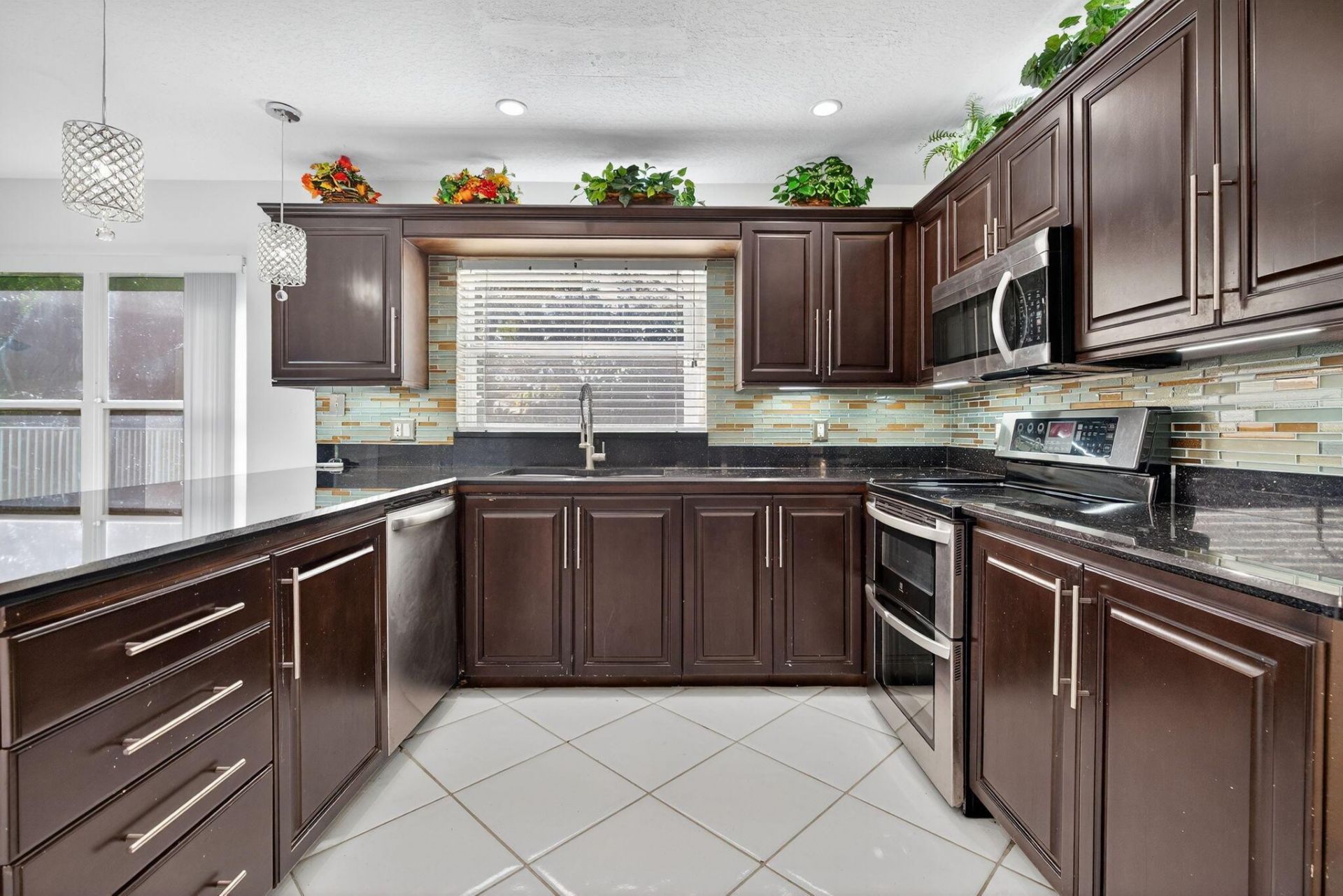 7004 Galleon Cove Circle, Riviera Beach, FL 33418 Photo