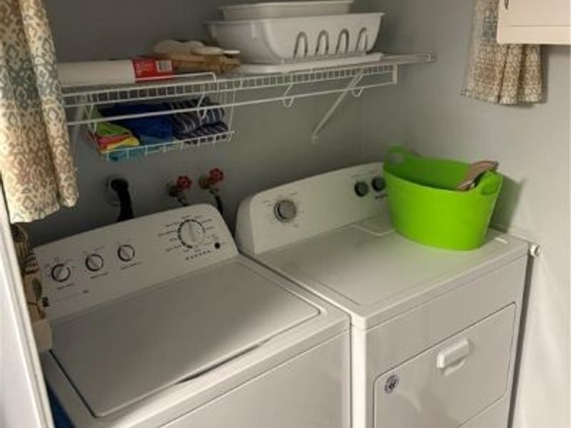 6895 Carriage Hill Drive, Unit E77, Brecksville, OH 44141 Photo 14