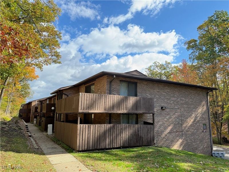 6895 Carriage Hill Drive, Unit E77, Brecksville, OH 44141 Photo 20