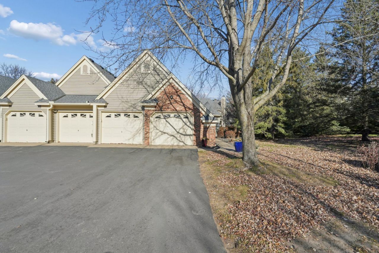 1602 Wexford Way, Woodbury, MN 55125 Main Photo