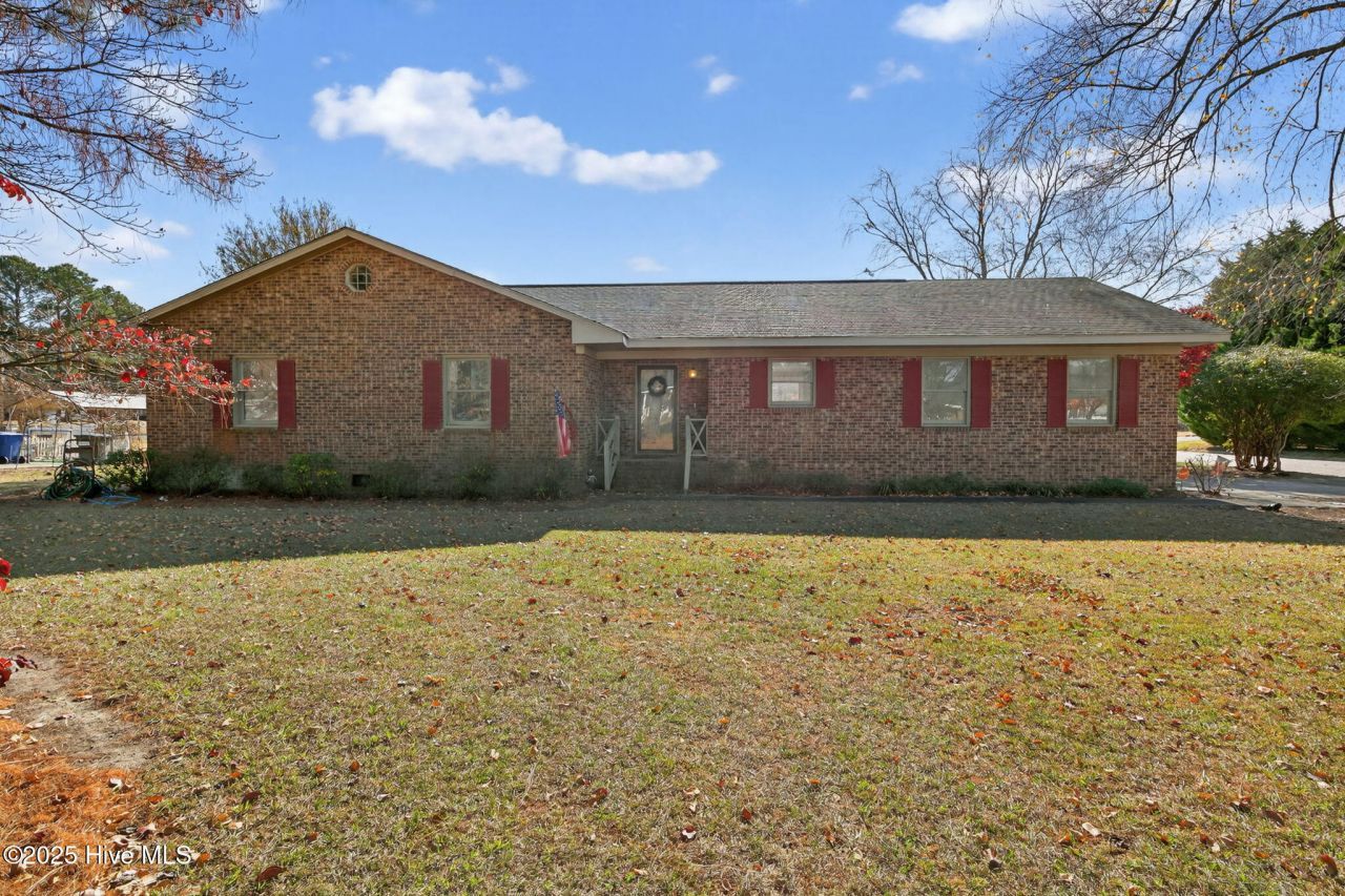 1205 Brookhaven Drive Nw, Wilson, NC 27896 Main Photo