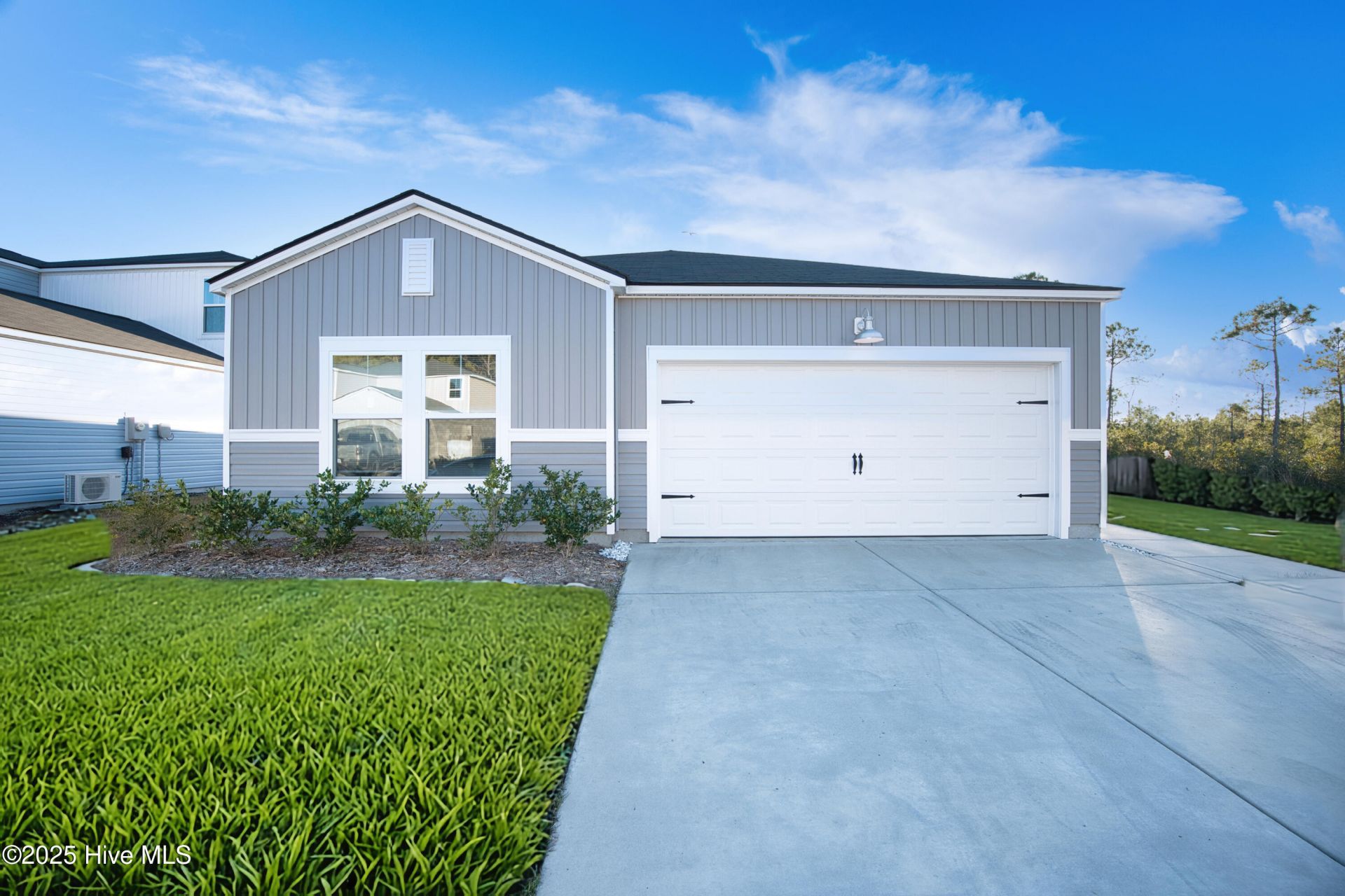 1001 Bourne Drive Sw, Ocean Isle Beach, NC 28469 Main Photo