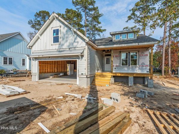 418 Raven Glen Drive, Southport, NC 28461