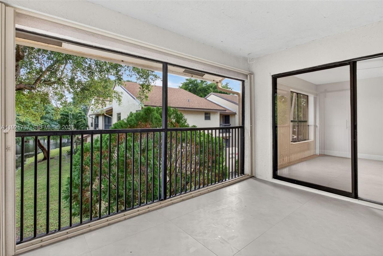 3697 Cocoplum Cir, Unit 3537, Coconut Creek, FL 33063 Photo