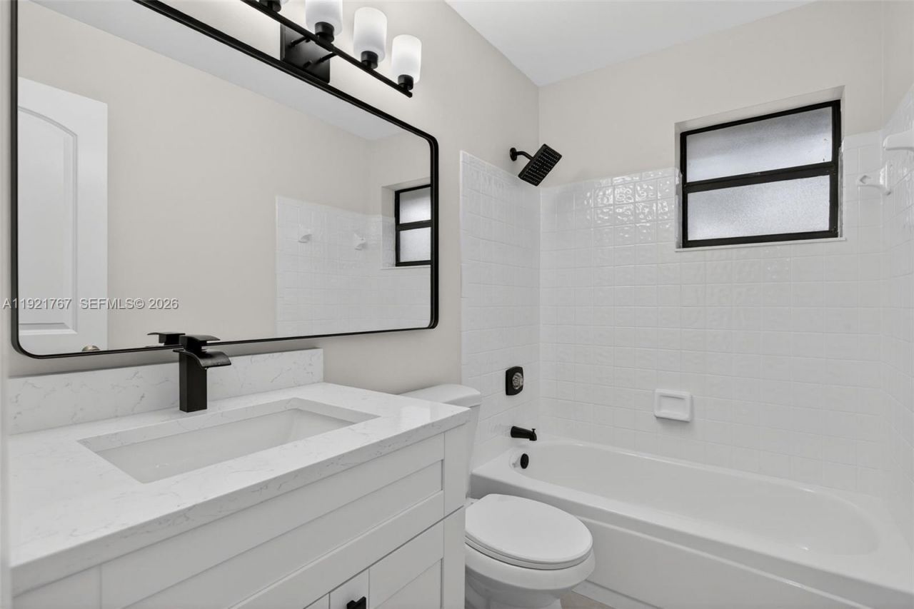 3697 Cocoplum Cir, Unit 3537, Coconut Creek, FL 33063 Photo