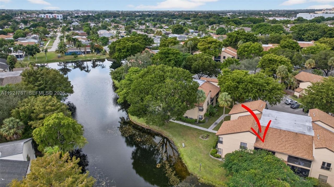 3697 Cocoplum Cir, Unit 3537, Coconut Creek, FL 33063 Photo