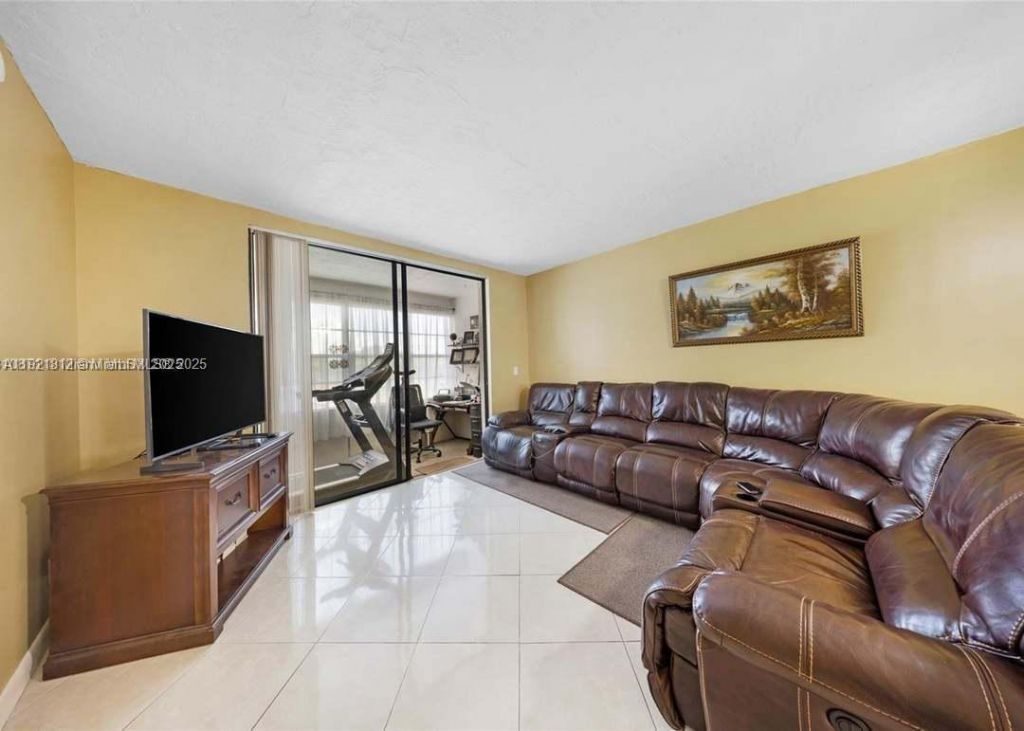 Please Call For Address, Unit 112, Lauderdale Lakes, FL 33311 Photo