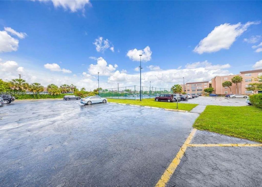 Please Call For Address, Unit 112, Lauderdale Lakes, FL 33311 Photo