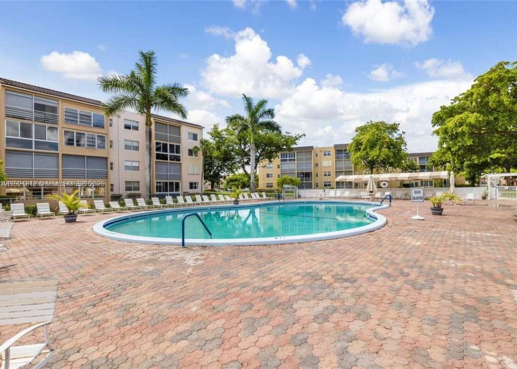 Please Call For Address, Unit 112, Lauderdale Lakes, FL 33311 Photo