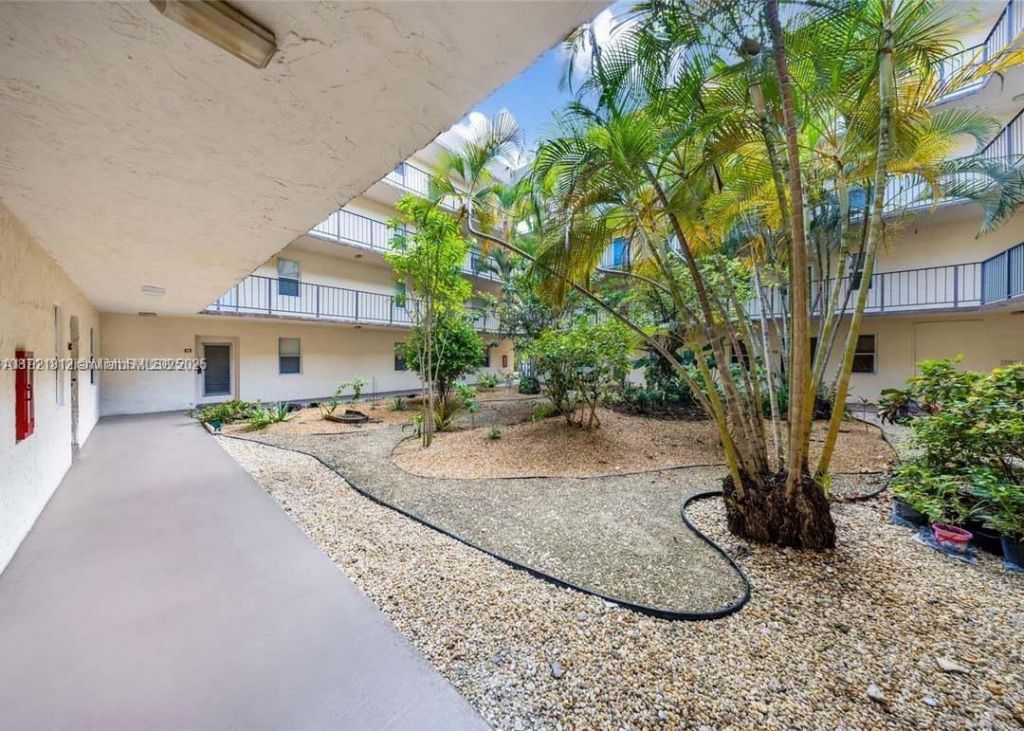 Please Call For Address, Unit 112, Lauderdale Lakes, FL 33311 Photo