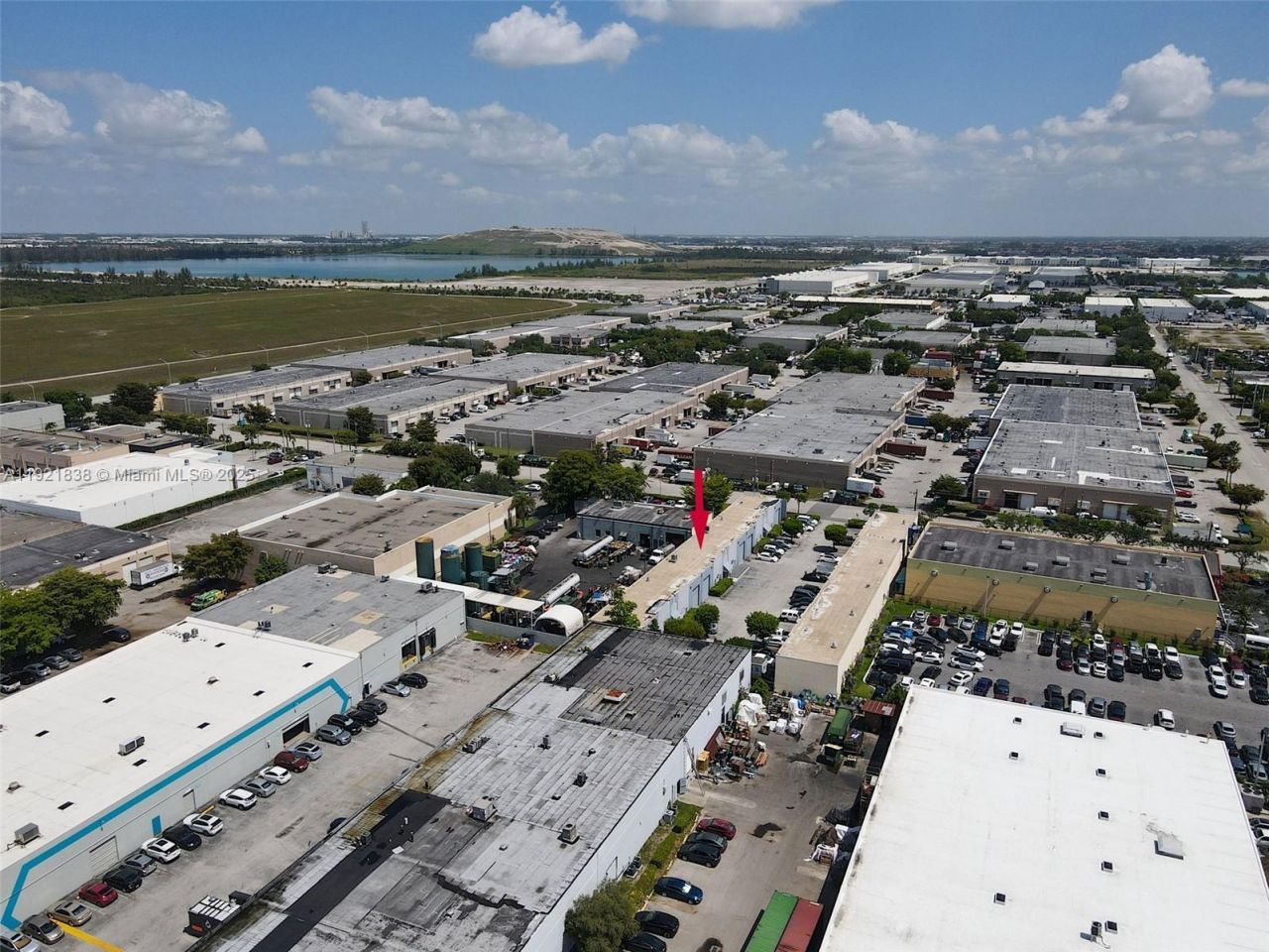 8450 NW 68 St, Doral, FL 33166 Photo