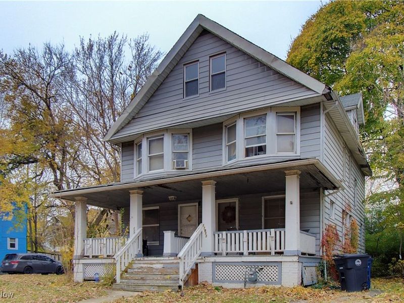 11909 Phillips Avenue, Cleveland, OH 44108 Photo 2