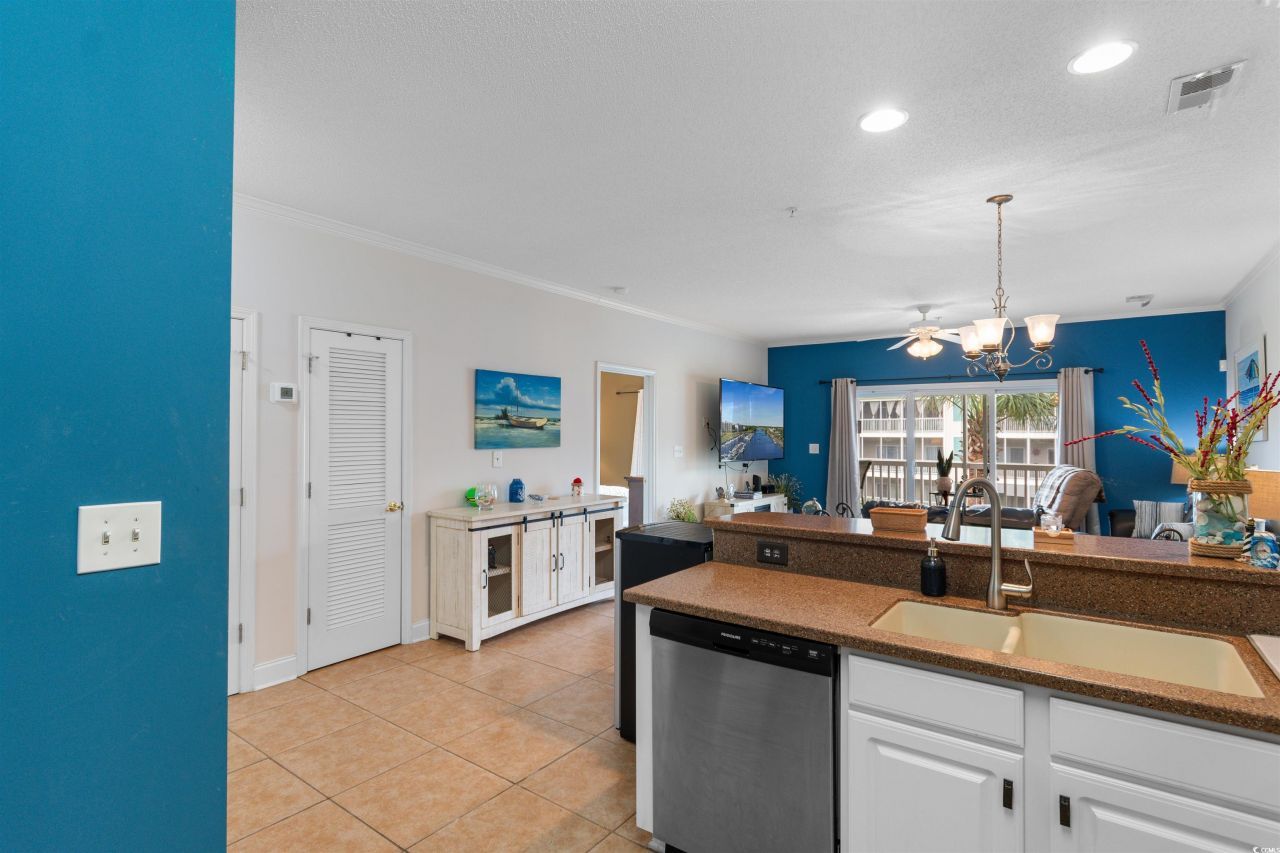 1100 Commons Blvd. Photo 26